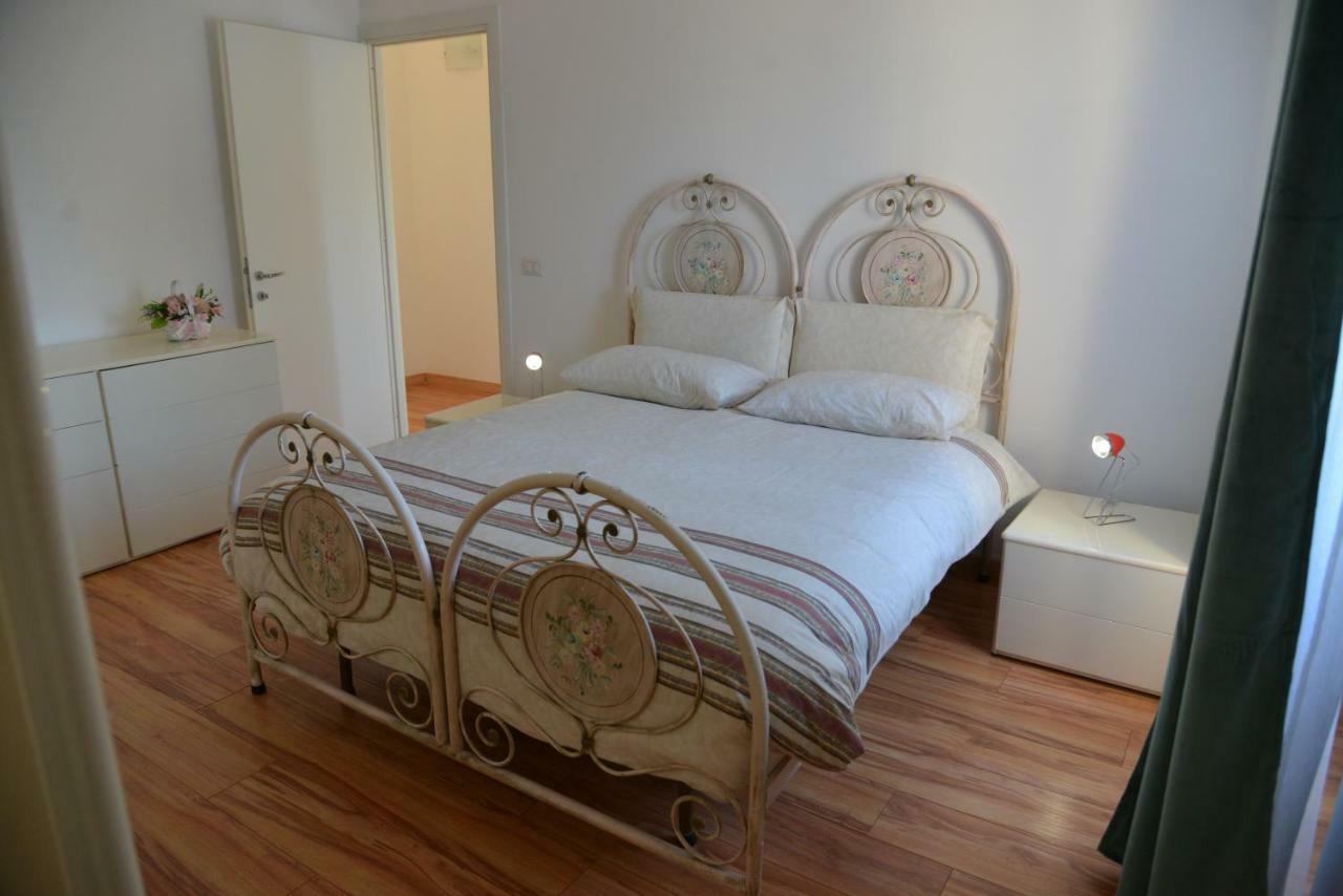 60m² 2 slaapkamer, 1 privé badkamer Appartement in Fiumicino Luchthaven Buitenkant foto