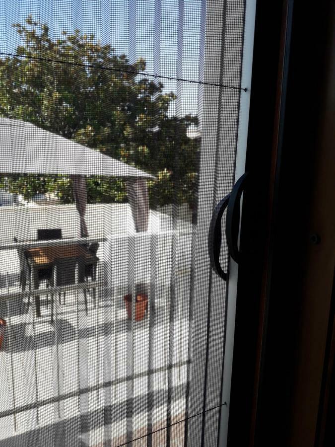 60m² 2 slaapkamer, 1 privé badkamer Appartement in Fiumicino Luchthaven Buitenkant foto